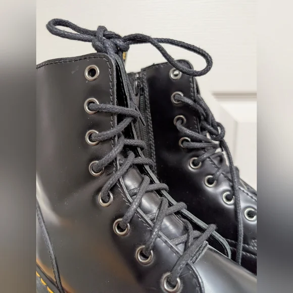 Dr Martens Jadon Boot - Picture 3 of 8